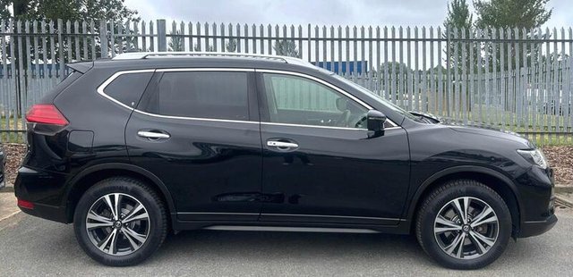 View our NISSAN X-TRAIL