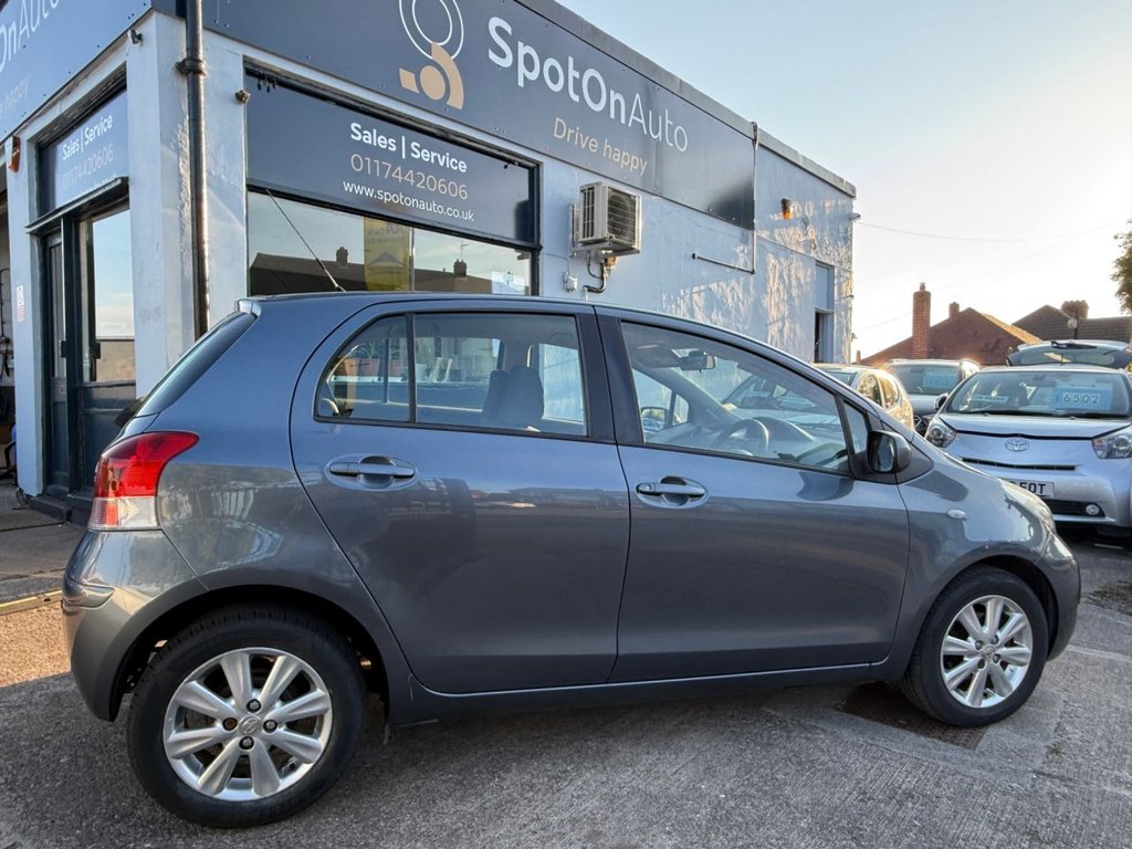 USED 2009 59 TOYOTA YARIS 1.33 Dual VVT-i TR Hatchback 5dr Petrol MultiMode Euro 4 (s/s) (101 ps) AUTO+PARKING SENSORS+AIR CON