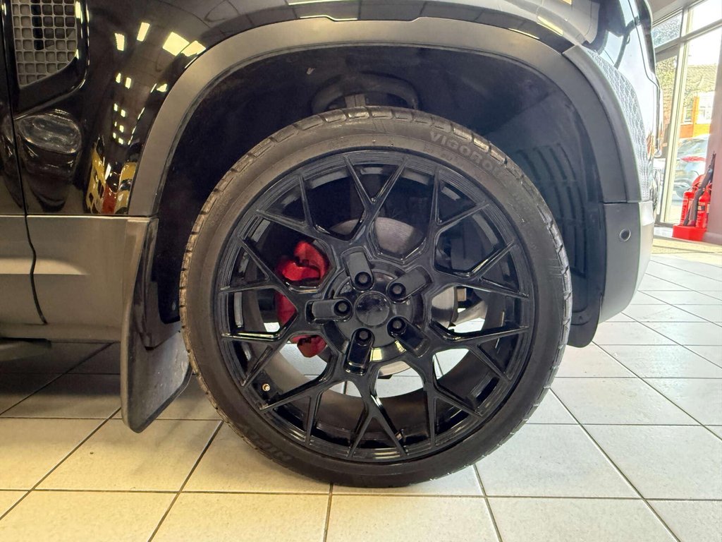 USED 2020 70 LAND ROVER DEFENDER 2.0 Defender SE D Auto 4WD 5dr SH + REAR ENT. + 360 CAMERA