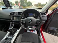USED 2015 65 RENAULT KADJAR 1.6 dCi Signature Nav SUV 5dr Diesel Manual 4WD Euro 6 (s/s) (130 ps) 