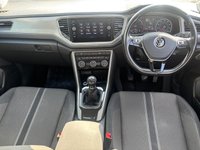 USED 2021 21 VOLKSWAGEN T-ROC 1.0 TSI SE 110 BHP + PARKING SENSORS + APPLE CAR PLAY 