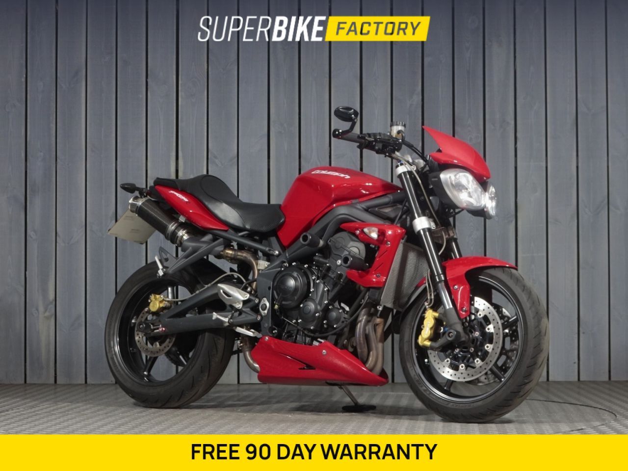 TRIUMPH STREET TRIPLE 675