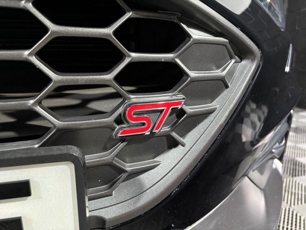 USED 2019 69 FORD FOCUS 2.3T EcoBoost ST Hatchback 5dr Petrol Manual Euro 6 (s/s) (280 ps) 