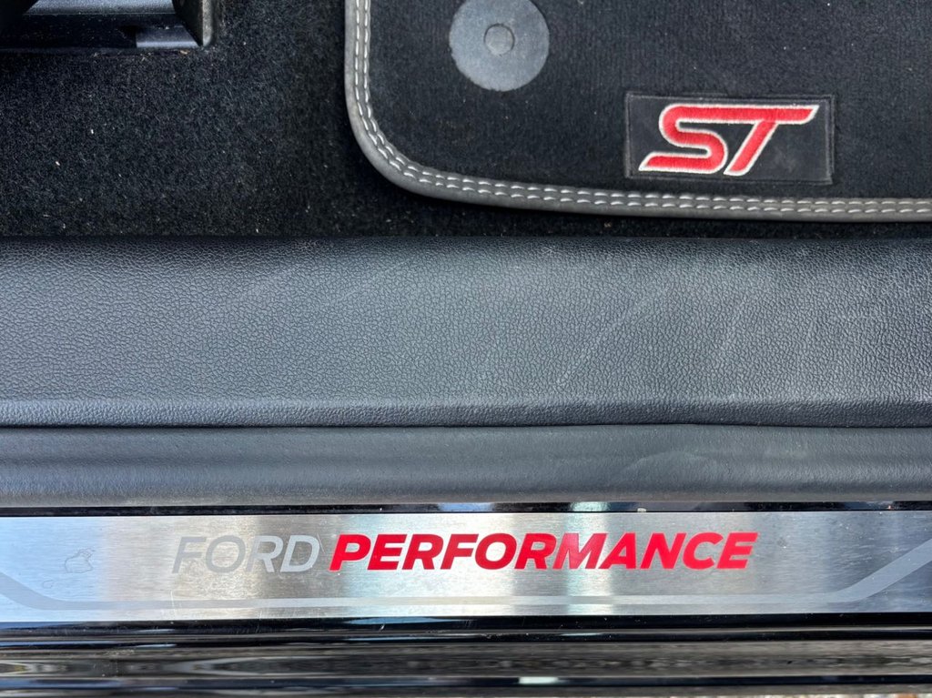 USED 2019 69 FORD FOCUS 2.3T EcoBoost ST Hatchback 5dr Petrol Manual Euro 6 (s/s) (280 ps) 