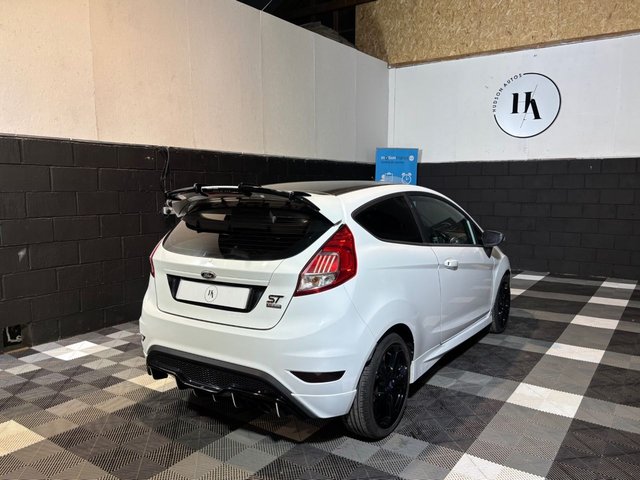 View our FORD FIESTA