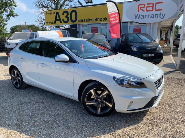 View our VOLVO V40