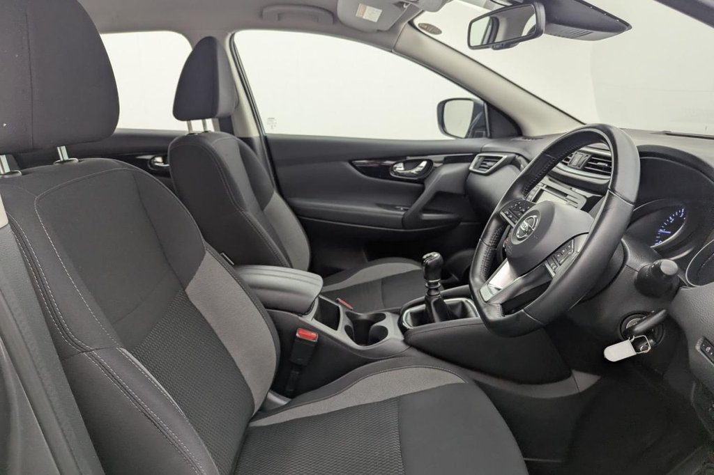 USED 2019 19 NISSAN QASHQAI 1.3 DIG-T Acenta Premium SUV 5dr Petrol Manual Euro 6 (s/s) (140 ps) Car Play, Sat Nav, Camera