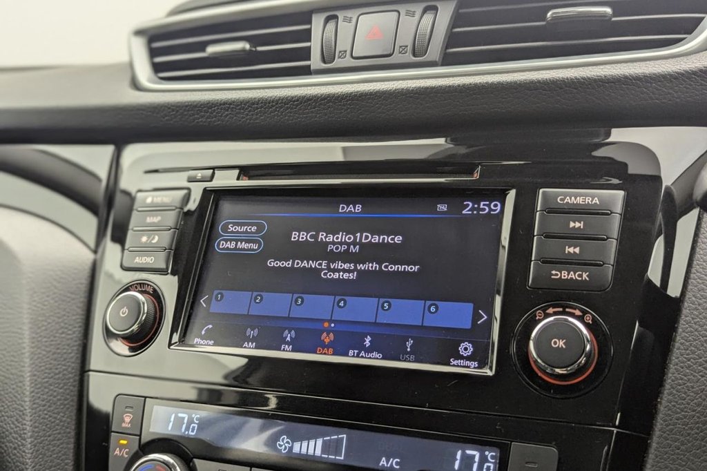 USED 2019 19 NISSAN QASHQAI 1.3 DIG-T Acenta Premium SUV 5dr Petrol Manual Euro 6 (s/s) (140 ps) Car Play, Sat Nav, Camera