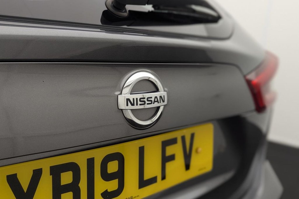 USED 2019 19 NISSAN QASHQAI 1.3 DIG-T Acenta Premium SUV 5dr Petrol Manual Euro 6 (s/s) (140 ps) Car Play, Sat Nav, Camera