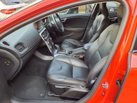 USED 2017 67 VOLVO V40 CROSS COUNTRY 1.5 T3 Pro Hatchback 5dr Petrol Auto Euro 6 (s/s) (152 ps) GENUINE MILEAGE AUTO ULEZ