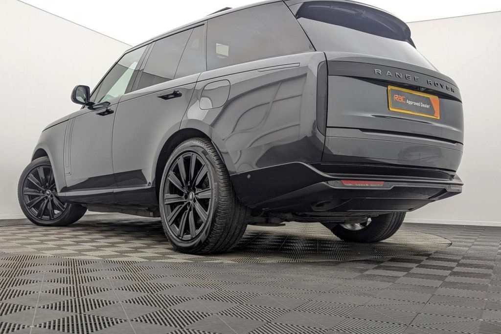 USED 2023 LAND ROVER RANGE ROVER 3.0 P460e 38.2kWh Autobiography SUV 5dr Petrol Plug-in Hybrid Auto 4WD Euro 6 (s/s) (460 ps) 4WD, Car Play, Pan Roof