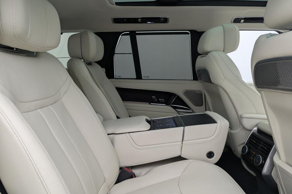 USED 2023 LAND ROVER RANGE ROVER 3.0 P460e 38.2kWh Autobiography SUV 5dr Petrol Plug-in Hybrid Auto 4WD Euro 6 (s/s) (460 ps) 4WD, Car Play, Pan Roof