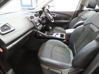 USED 2019 19 RENAULT KADJAR 1.3 TCe S Edition SUV 5dr Petrol Manual Euro 6 (s/s) (140 ps) 