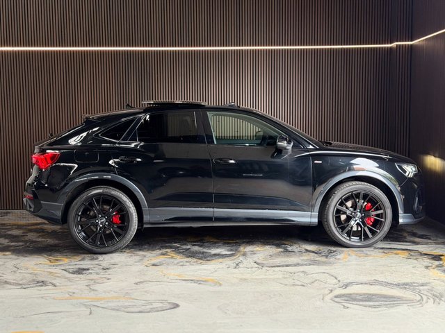 View our AUDI Q3