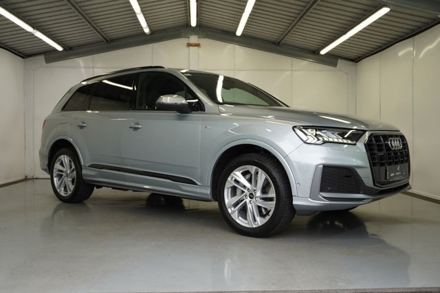 View our Audi Q7 3.0 TDI V6 45 Black Edition SUV 5dr Diesel Tiptronic quattro Euro 6 (s/s) (231 ps)
