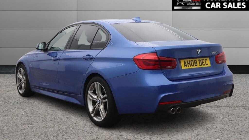 USED 2018 68 BMW 3 SERIES 2.0 320i M Sport Saloon 4dr Petrol Auto Euro 6 (s/s) (184 ps) 