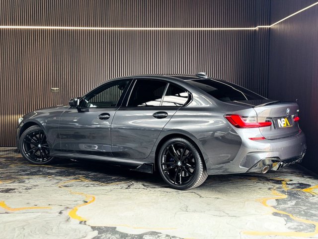 View our BMW 3 SERIES