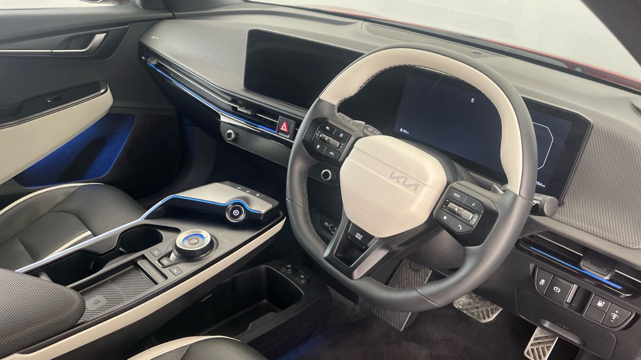 2025 KIA EV6 84kWh GT-Line Hatchback 5dr Electric Auto (225 bhp) - vehicle photo 7 for sale on PureCar