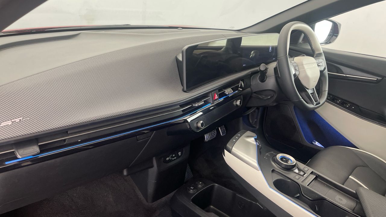 2025 KIA EV6 84kWh GT-Line Hatchback 5dr Electric Auto (225 bhp) - vehicle photo 8 for sale on PureCar