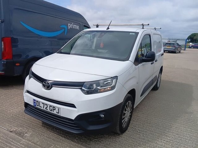 View our TOYOTA PROACE CITY