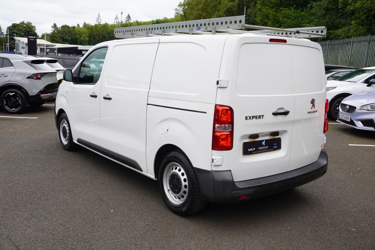 2022 PEUGEOT EXPERT 1.5 BlueHDi 1000 Professional Premium Standard Panel Van 6dr Diesel Manual - vehicle photo 16 for sale on PureCar