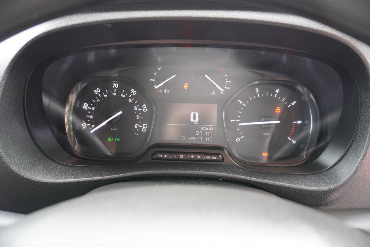 2022 PEUGEOT EXPERT 1.5 BlueHDi 1000 Professional Premium Standard Panel Van 6dr Diesel Manual - vehicle photo 23 for sale on PureCar