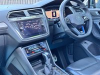 USED 2022 22 VOLKSWAGEN TIGUAN 2.0 TSI R DSG 4Motion Euro 6 (s/s) 5dr PAN ROOF! 3K OPT EXTRAS! ULEZ!