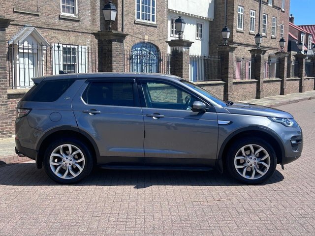 View our LAND ROVER DISCOVERY SPORT