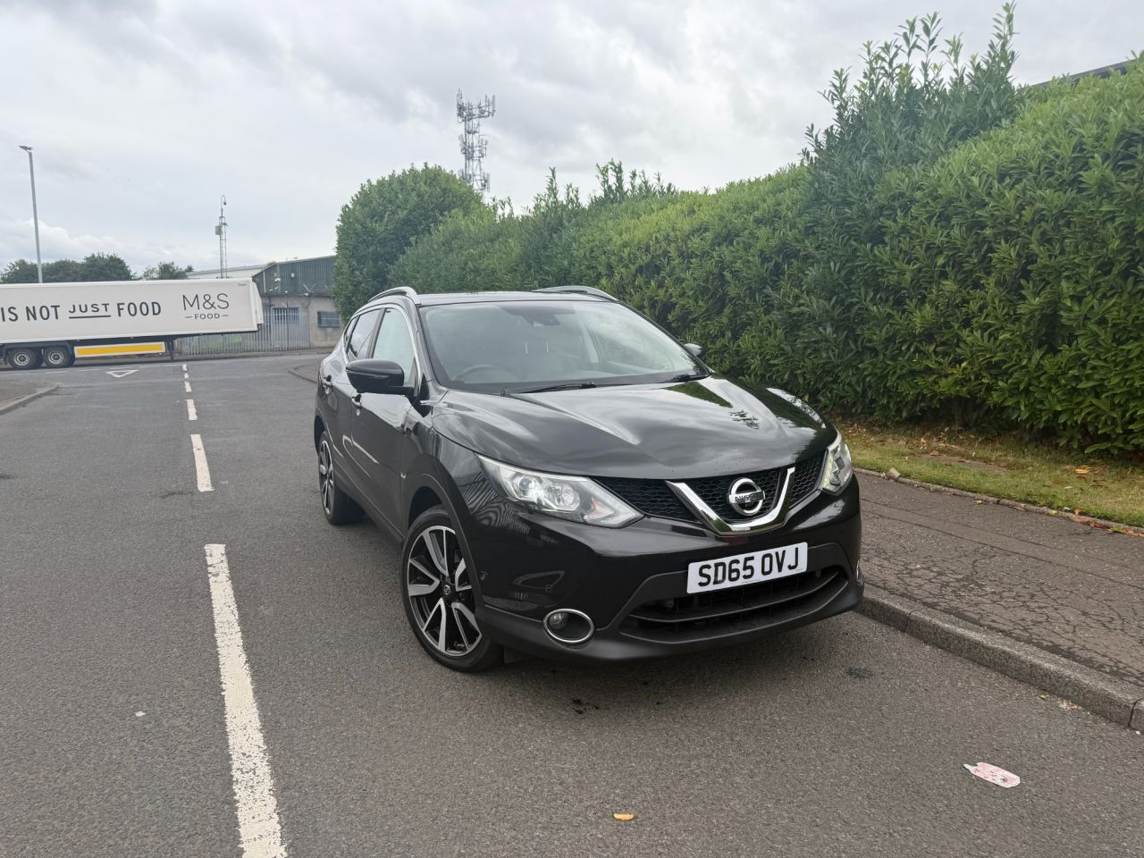2015 NISSAN QASHQAI 1.5 dCi Tekna SUV 5dr Diesel Manual 2WD Euro 6 (s/s) (110 ps) - vehicle photo 2 for sale on PureCar