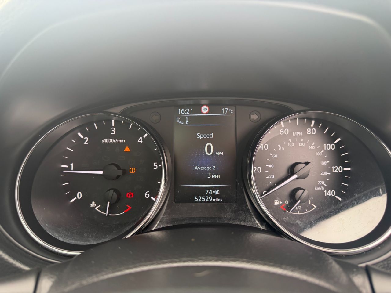 2015 NISSAN QASHQAI 1.5 dCi Tekna SUV 5dr Diesel Manual 2WD Euro 6 (s/s) (110 ps) - vehicle photo 10 for sale on PureCar
