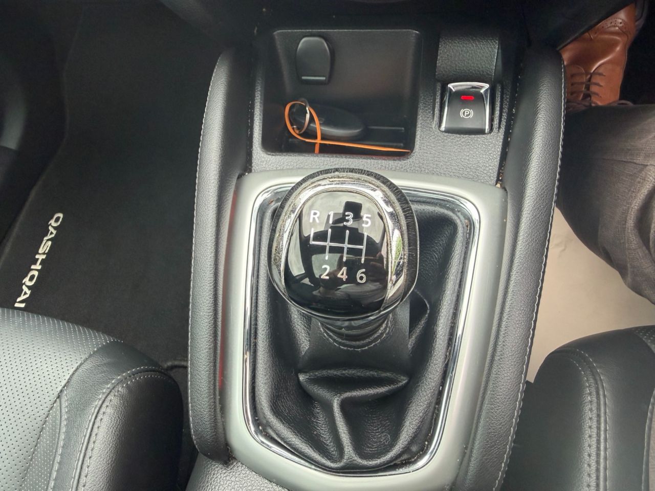 2015 NISSAN QASHQAI 1.5 dCi Tekna SUV 5dr Diesel Manual 2WD Euro 6 (s/s) (110 ps) - vehicle photo 18 for sale on PureCar