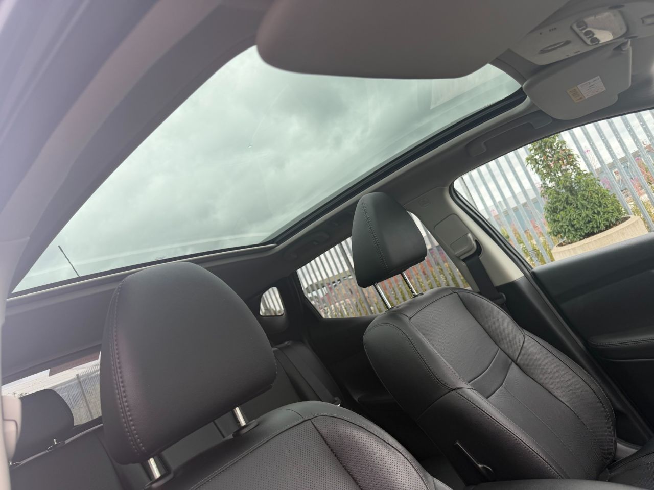 2015 NISSAN QASHQAI 1.5 dCi Tekna SUV 5dr Diesel Manual 2WD Euro 6 (s/s) (110 ps) - vehicle photo 21 for sale on PureCar