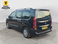 USED 2025 74 VAUXHALL Combo Life Electric 52kWh Design XL MPV 5dr Electric Auto (11kW Charger) (136 ps) 