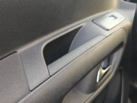 USED 2025 74 VAUXHALL Combo Life Electric 52kWh Design XL MPV 5dr Electric Auto (11kW Charger) (136 ps) 