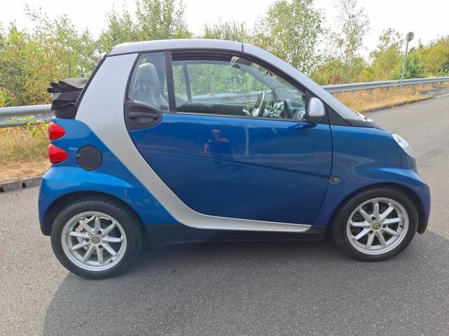 View our SMART FORTWO