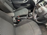 USED 2017 17 VAUXHALL ASTRA 1.6 CDTi BlueInjection Tech Line Hatchback 5dr Diesel Manual Euro 6 (s/s) (136 ps) Tech line with colour sat nav