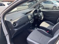 USED 2020 20 TOYOTA YARIS 1.5 VVT-i Y20 Bi-tone Hatchback 5dr Petrol CVT Euro 6 (111 ps) 