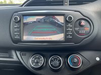 USED 2020 20 TOYOTA YARIS 1.5 VVT-i Y20 Bi-tone Hatchback 5dr Petrol CVT Euro 6 (111 ps) 