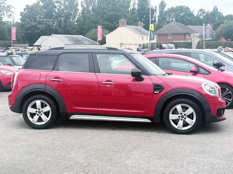 2017 MINI Countryman in red — photo 13 of 24