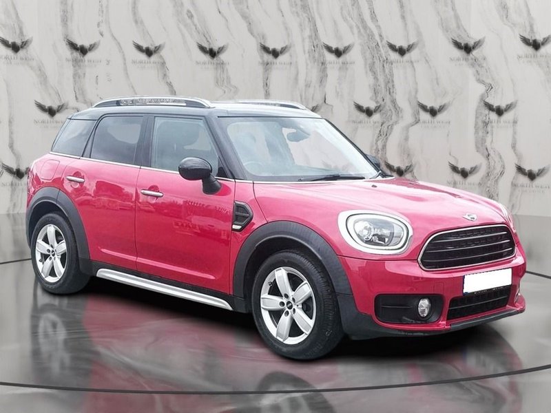 2017 MINI Countryman in red — photo 2 of 26