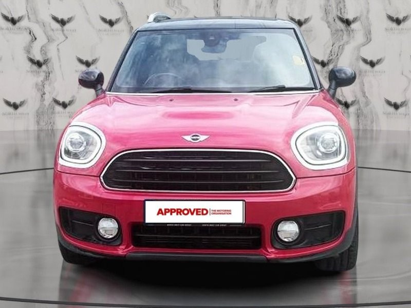 2017 MINI Countryman in red — photo 3 of 26