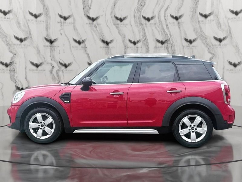 2017 MINI Countryman in red — photo 12 of 26