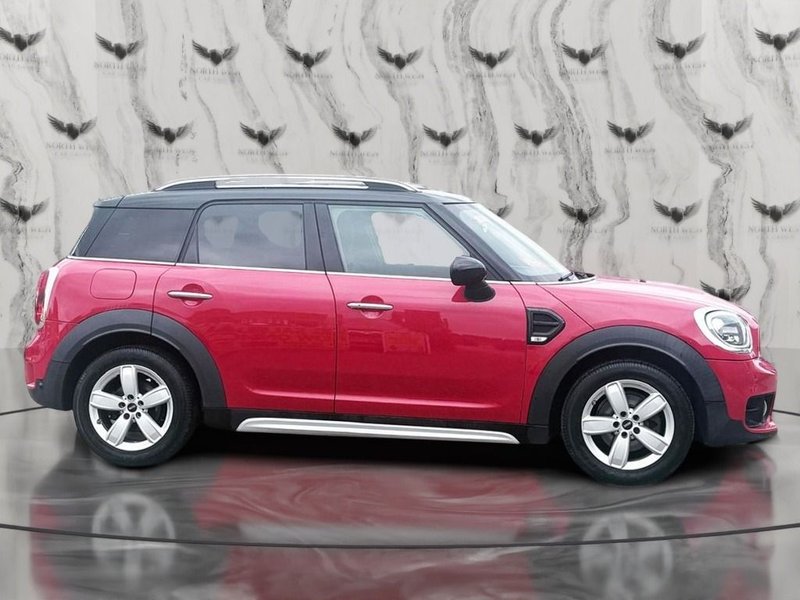 2017 MINI Countryman in red — photo 13 of 26