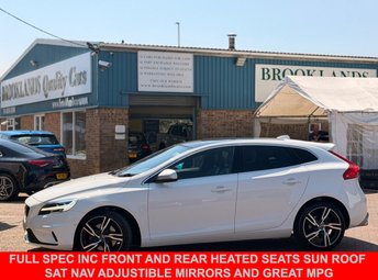 2019 VOLVO V40 2.0 D3 R-Design Edition Hatchback 5dr Diesel Manual Euro 6 (s/s) (150 ps) £6995.00