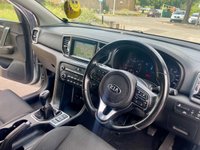 USED 2017 66 KIA SPORTAGE 1.6 GDi 2 SUV 5dr Petrol Manual Euro 6 (s/s) (130 bhp) 