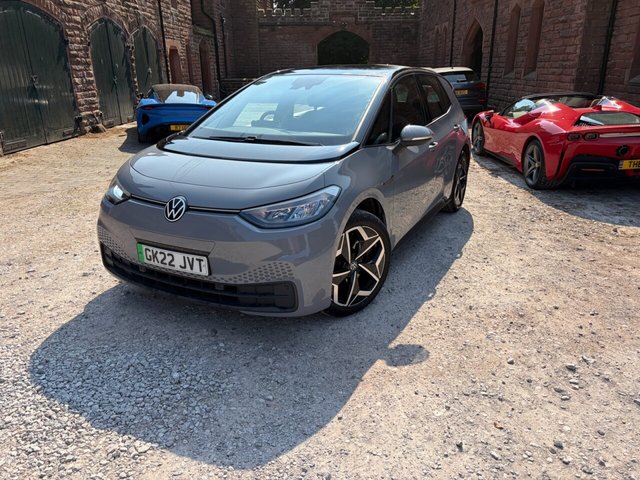 View our VOLKSWAGEN ID.3