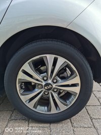 USED 2015 15 KIA VENGA 1.6 2 MPV 5dr Petrol Auto Euro 5 (123 bhp) 