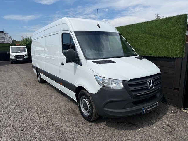 View our MERCEDES-BENZ SPRINTER