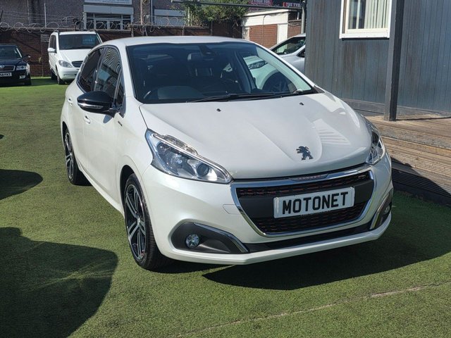 View our PEUGEOT 208