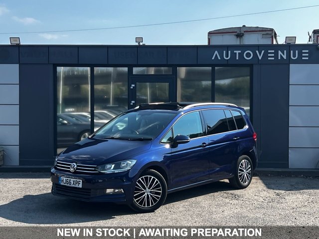 View our Volkswagen Touran range